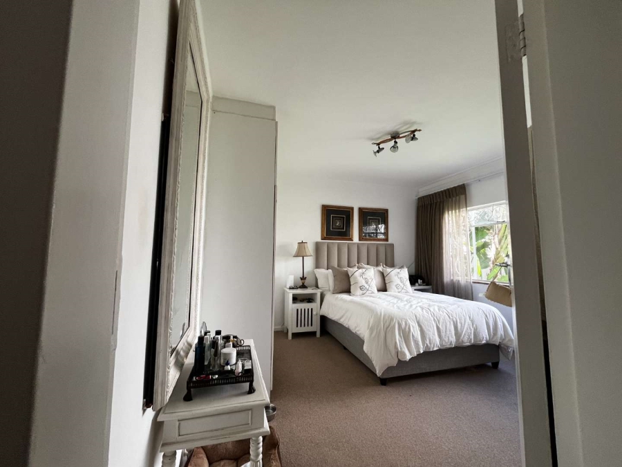 To Let 1 Bedroom Property for Rent in Sea Point Western Cape